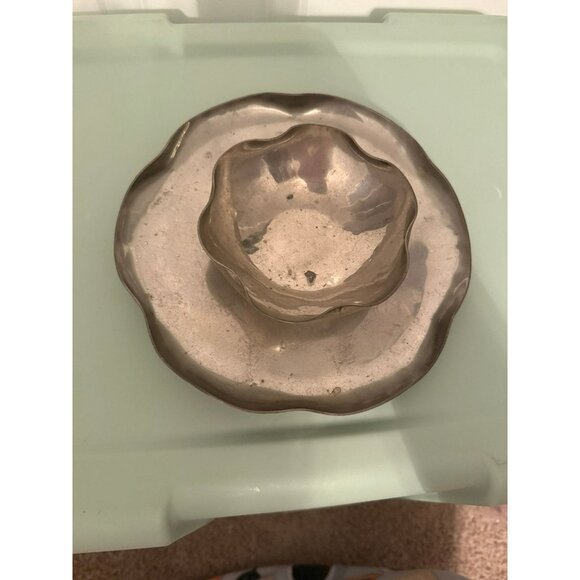Vintage Nutmeg Pewter SWR | Scalloped Bowl and Plate Set - Picture 3 of 10